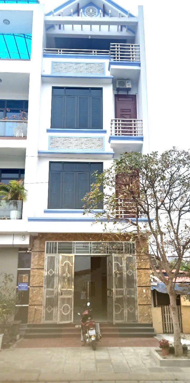 Nhà cho thuê mặt phố Phượng Mao, 100m² giá 22 triệu - Thiết kế hiện đại, đầy đủ tiện nghi!