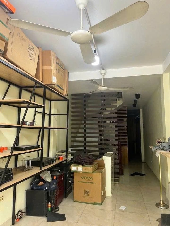 Nhà cho thuê Đại Mỗ, Nam Từ Liêm 50m² giá 10 triệu - Đường lớn kinh doanh sầm uất!