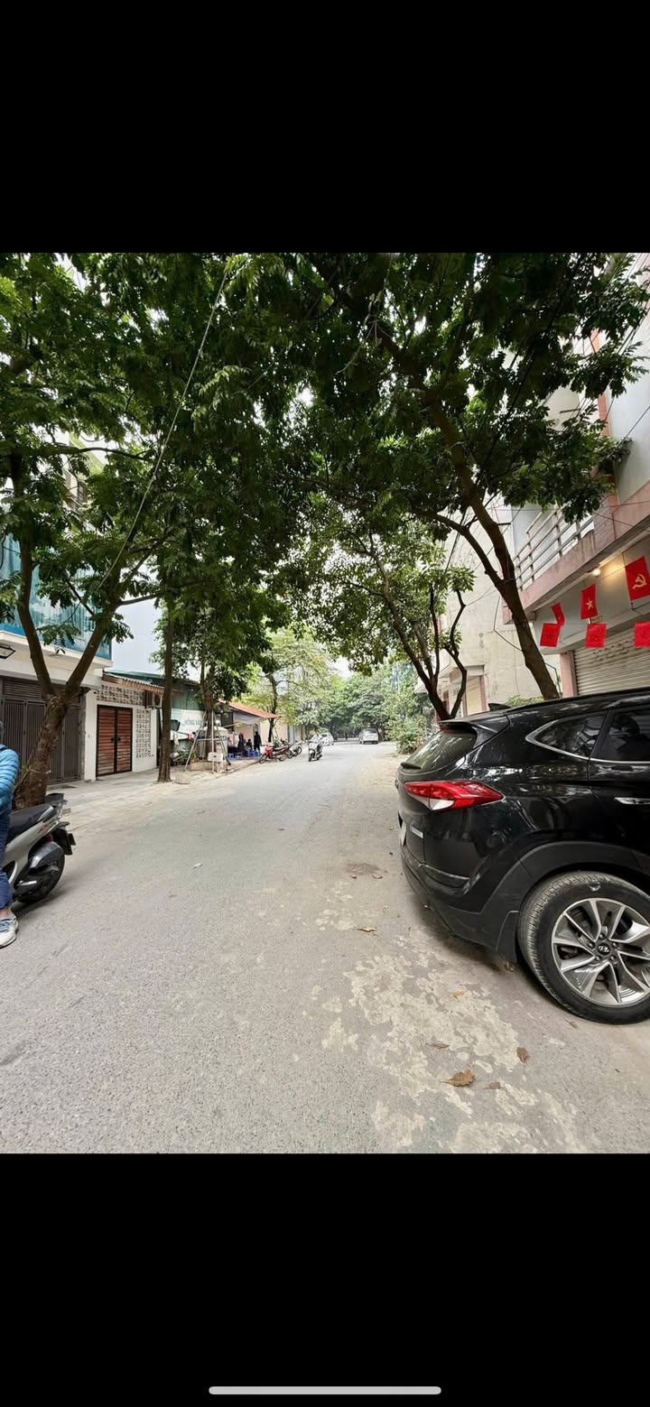 Nhà liền kề Văn Phú Hà Đông 90m² giá thỏa thuận - Nhà mới, vị trí đắc địa!