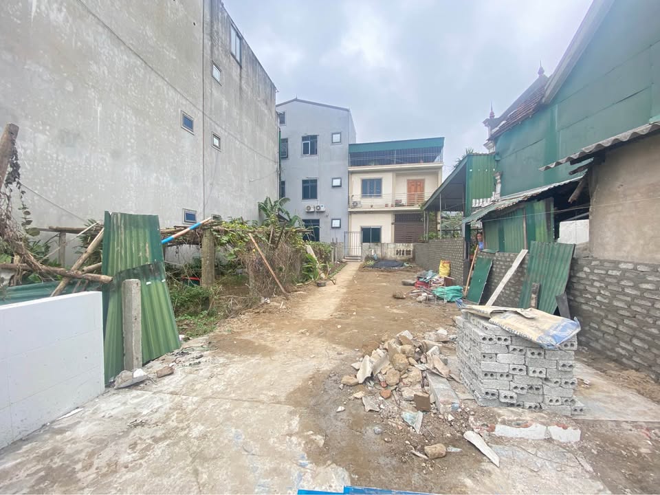 Đất 2 mặt đường Quán Bàu Vinh 109.3m² - Cơ hội đầu tư hấp dẫn!