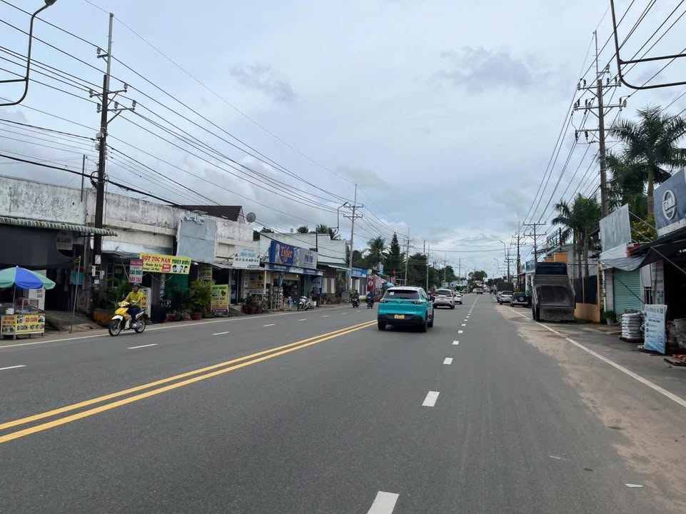 Đất nền Cửa Dương Phú Quốc 150m² giá chỉ 1 tỷ - Sổ đỏ chính chủ!