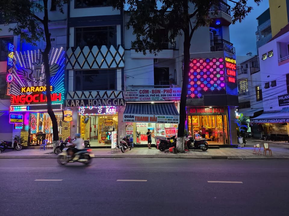 Bán nhà mặt tiền Hoàng Diệu Nha Trang 72m² giá 13.6 tỷ - Dòng tiền ổn định