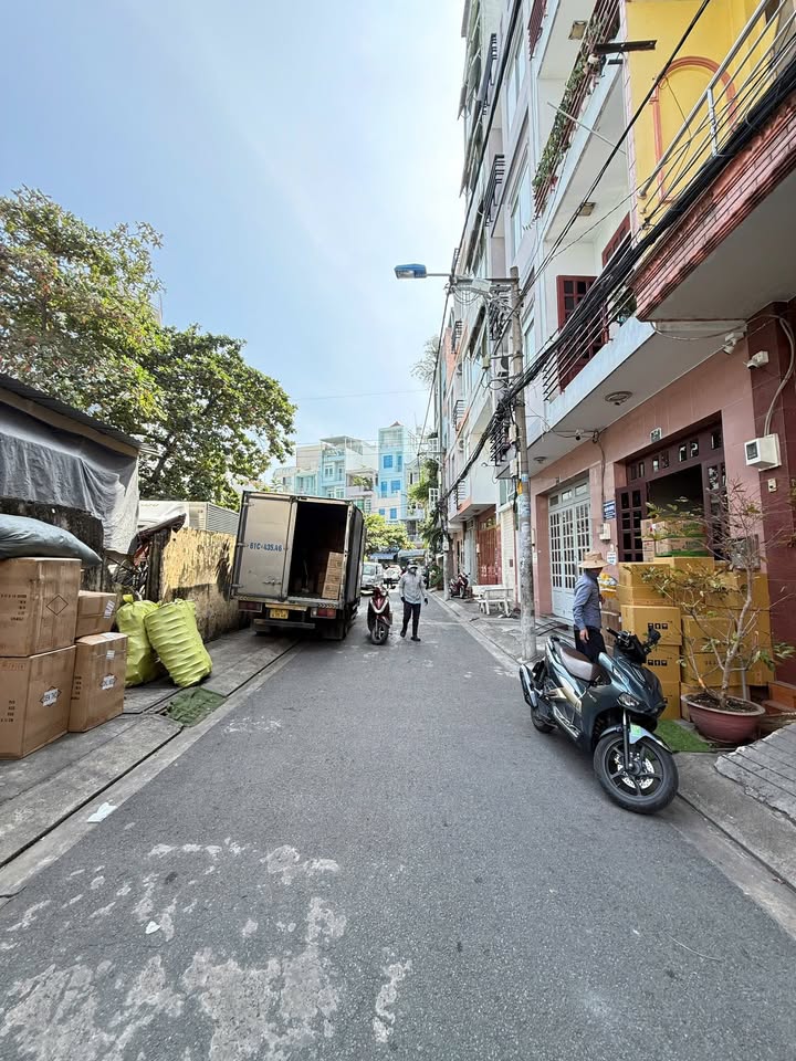 FrontHouse 2 Mặt Tiền Nguyễn Giản Thanh Q10 64m² giá 13 tỷ - Đầu tư sinh lời hiệu quả!