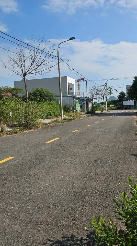 Đất nền Đô Đốc Lân - Hòa Xuân 200m² giá 11 tỷ - Đầu tư sinh lời tốt!