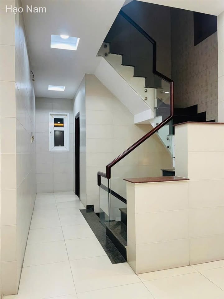 Nhà mặt tiền Tô Ngọc Vân, Quận 12 - 106m² chỉ 30 triệu, phù hợp nhiều loại hình kinh doanh!