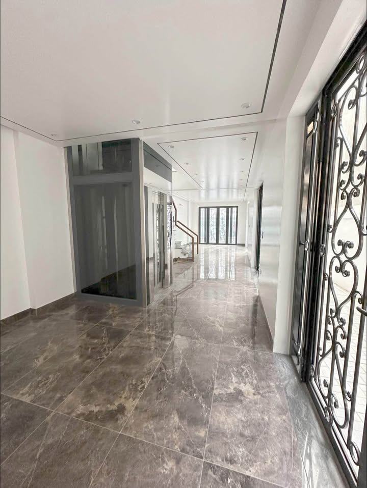 Lô góc mặt đường Đông Khê, quận Ngô Quyền, 72m² giá 12.5 tỷ - Siêu phẩm kinh doanh đỉnh cao!