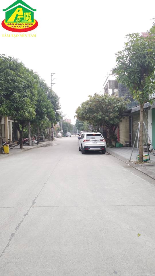 Nhà 2 tầng Ninh Sơn 100m² giá chỉ 3.5 tỷ - Ngõ ô tô, vị trí đẹp!