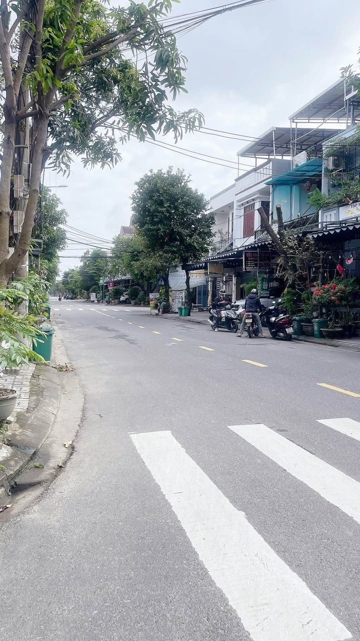 Đất lô góc Đô Đốc Lộc, Hòa Xuân, 144,3m² - Giá 10,2 tỷ - Đầu tư sinh lời!