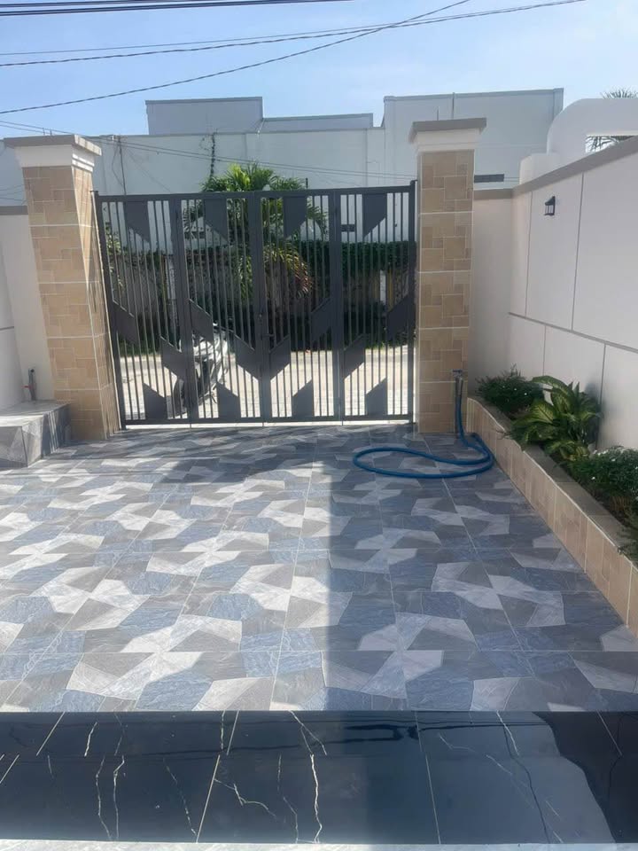 Nhà Đẹp Hiện Đại Phường Hoà Thành Tây Ninh 125m² giá 1.39 tỷ - Sẵn sàng vào ở!