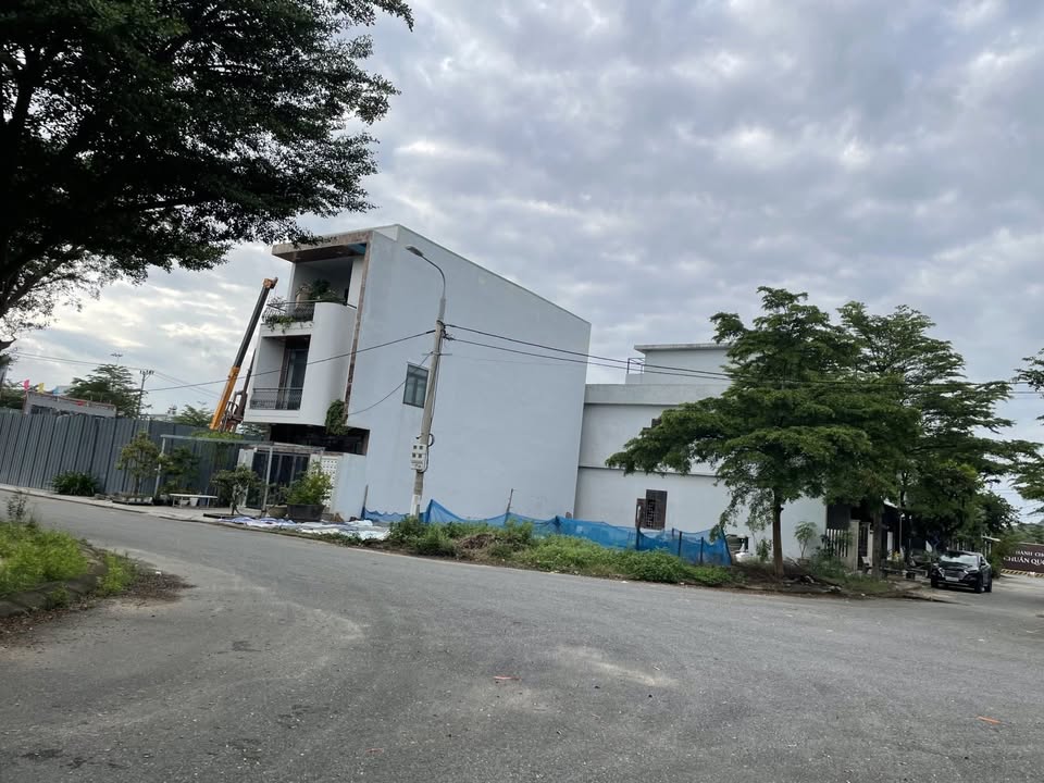 Đất nền Phú Mỹ An Đà Nẵng 124m² giá 8 tỷ - Lô góc mặt tiền 7.5m