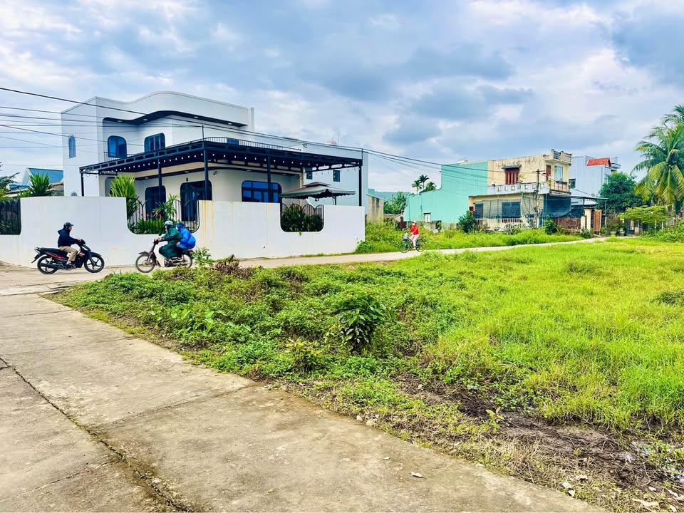 Đất nhà vườn Hòa Khương 200m² giá 800 triệu - Tiềm năng tăng giá cao!