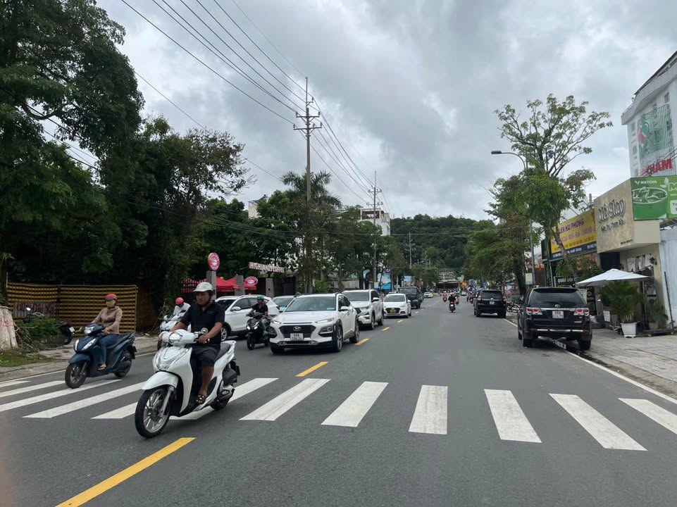 Đất nền Cửa Dương Phú Quốc 175m² giá 1 tỷ - Sổ hồng riêng, xây dựng tự do!