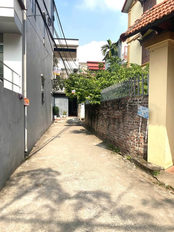 Đất Bát Khối Long Biên 50m² giá 6 tỷ - Gần ô tô, giao dịch ngay!