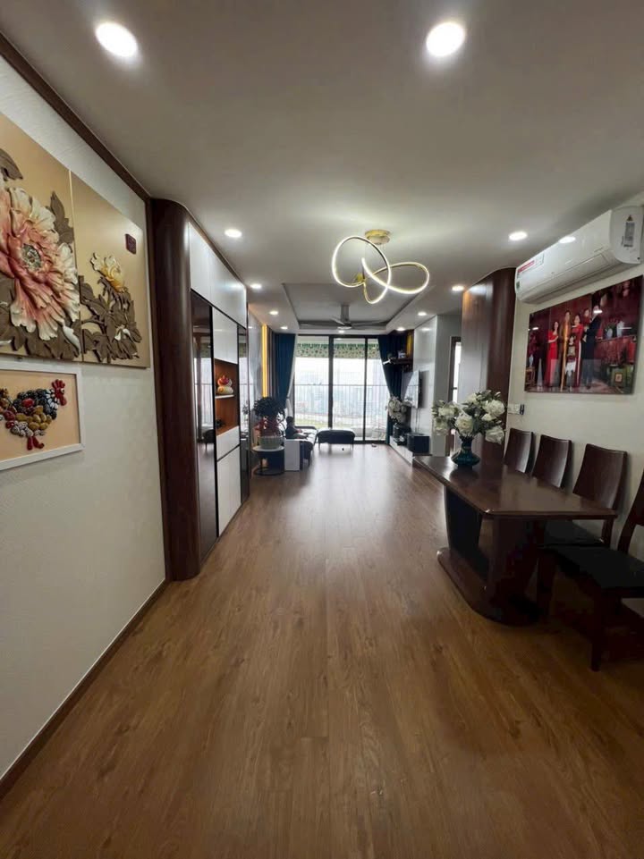 Căn hộ Samsora Premier Hà Đông 88m² giá 6.3 tỷ - Full nội thất, sẵn sàng vào ở!