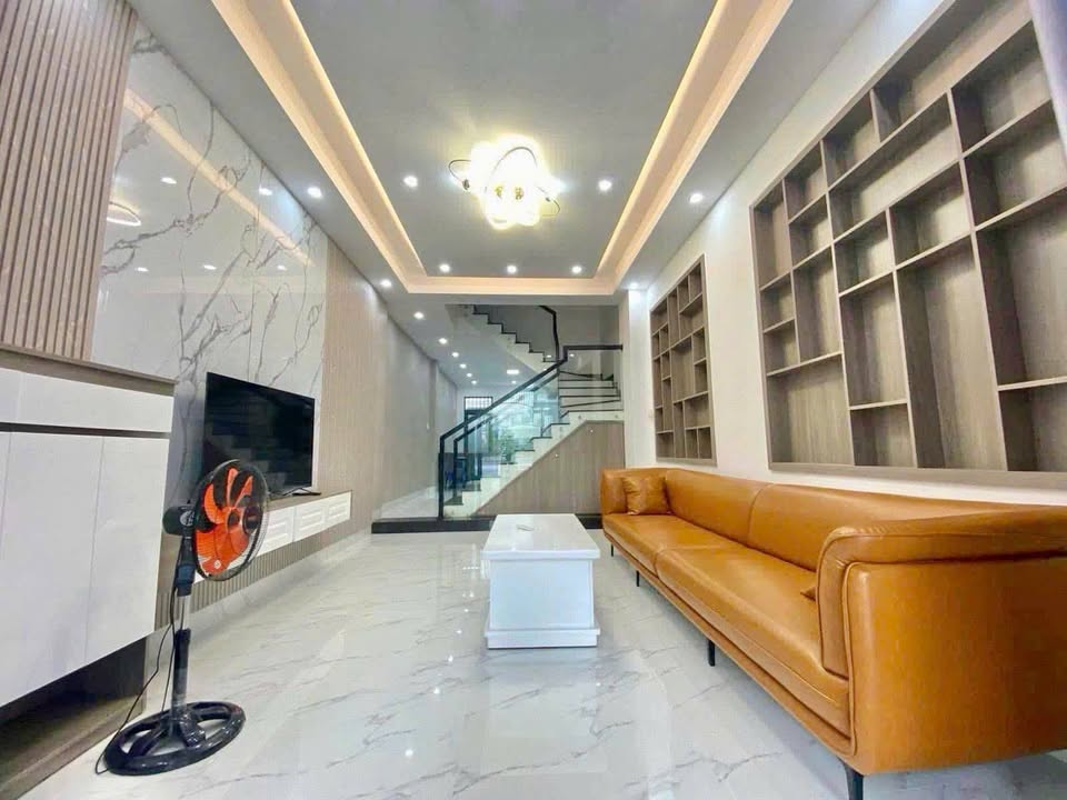 Nhà 3.5 tầng đẹp tại KĐT Hà Quang 2 Nha Trang 80m² giá 7 tỷ - Thiết kế hiện đại, đầy đủ nội thất!