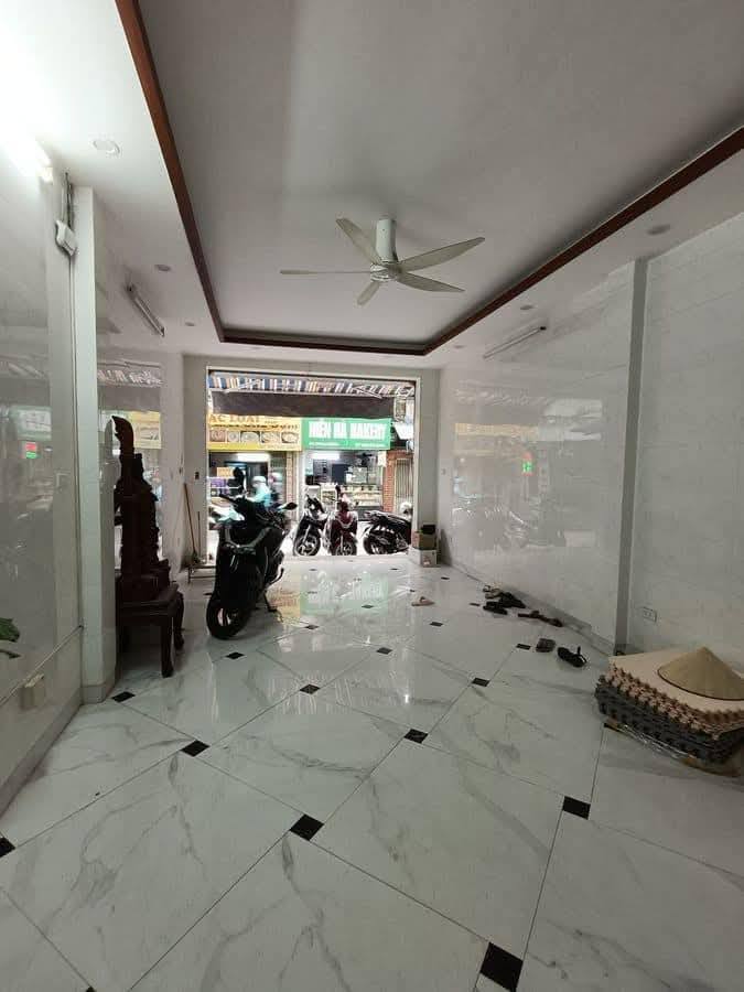 Nhà mặt phố Mai Động 46m² giá 22 tỷ - Kinh doanh đỉnh cao, thang máy nhập khẩu!