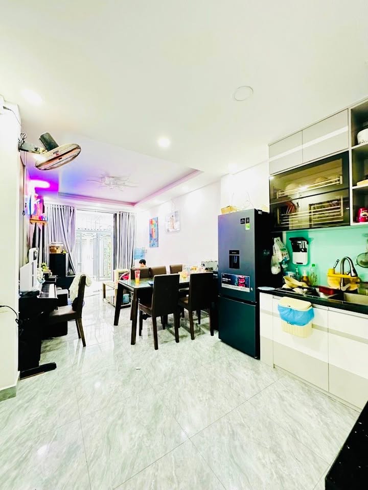 Nhà phố 2 tầng cầu Thị Nghè, 71m² giá 7 tỷ - Sẵn sàng vào ở!