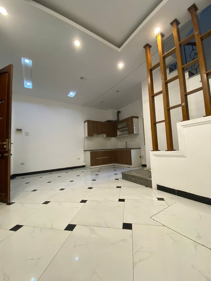 Nhà nguyên căn 3 tầng 3 phòng ngủ tại Yên Nghĩa - Giá chỉ 6 triệu/tháng!