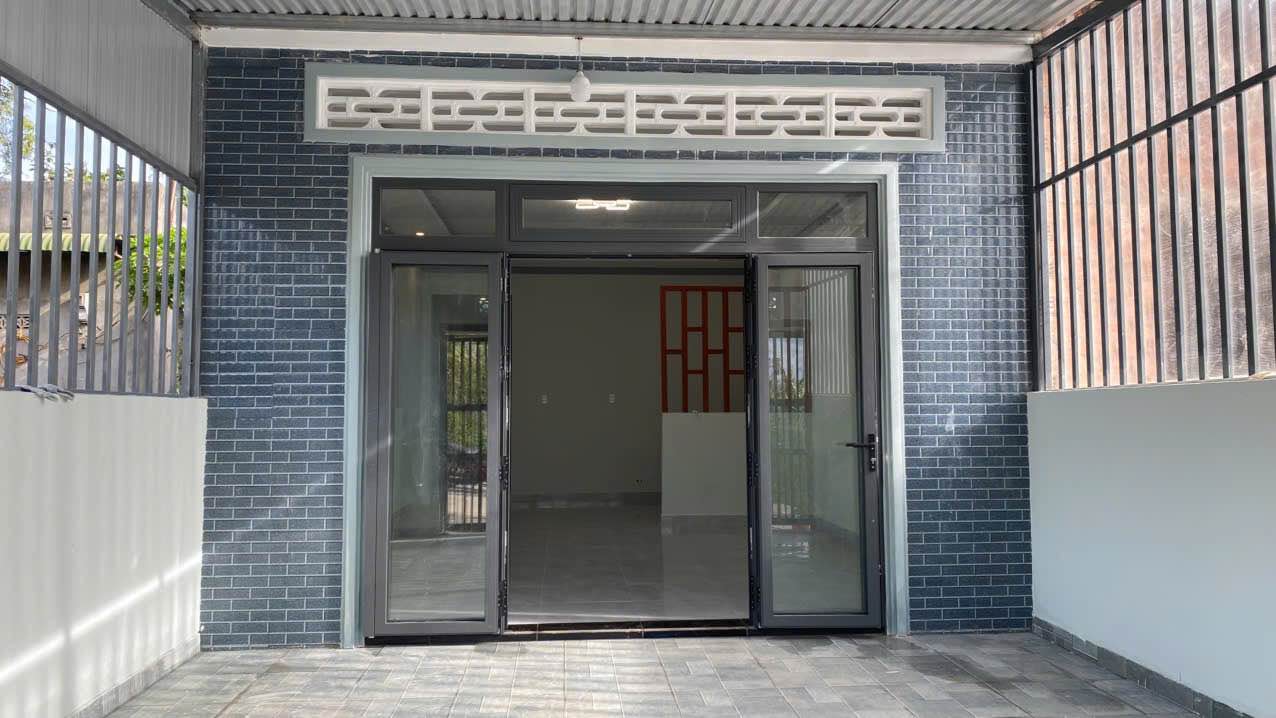 Nhà mới xây tại Liên Nghĩa 130m² giá 2 tỷ - Sẵn sàng vào ở ngay!