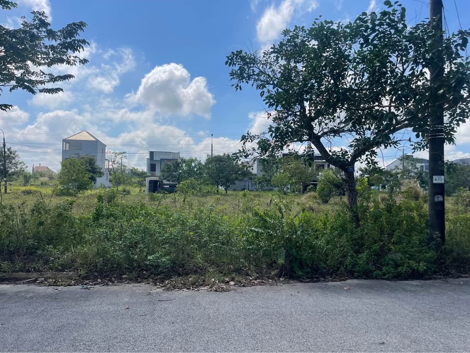 Đất Biệt Thự Tô Hiệu, Đông Hà 234m² giá 2.5 tỷ - View công viên tuyệt đẹp!