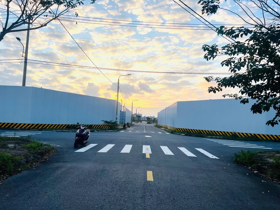 Đất nền kề góc trục Đức Tín, Ngũ Hành Sơn 122m² giá 6.7 tỷ - Cơ hội đầu tư tuyệt vời!
