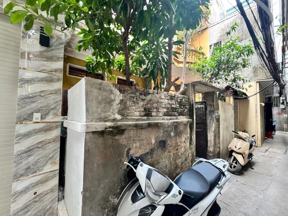 Nhà riêng Hoàng Hoa Thám, Ba Đình 53m² giá 11 tỷ - Đất vuông vắn hiếm có!