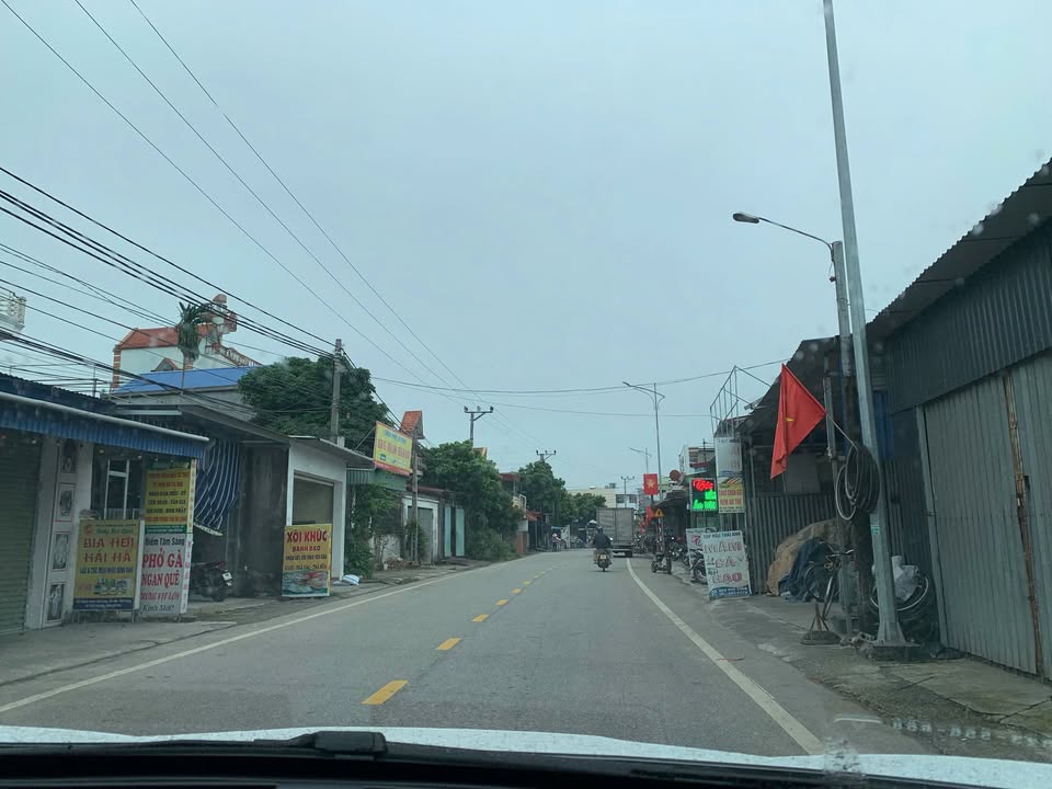 Đất mặt đường 301, xã Bát Trang, 100m² chỉ 3 tỷ - Cơ hội đầu tư tuyệt vời!