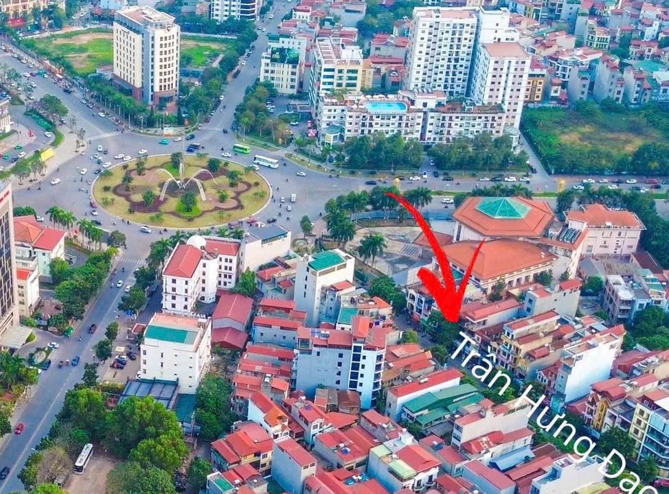 Bán nhà 3 tầng mặt Trần Hưng Đạo, Bắc Ninh 72m² giá 18 tỷ - Vị trí kinh doanh tuyệt vời!