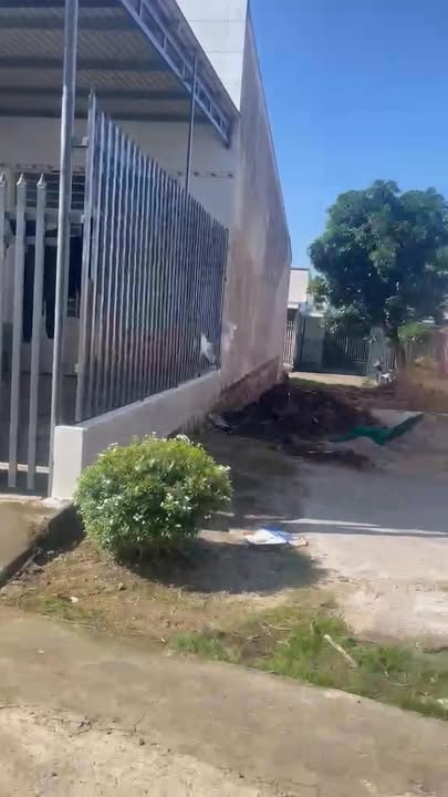 Đất nền Phú Vinh, Định Quán, Đồng Nai 214.4m² giá 2.3 tỷ - Sổ hồng chính chủ, vị trí đẹp!