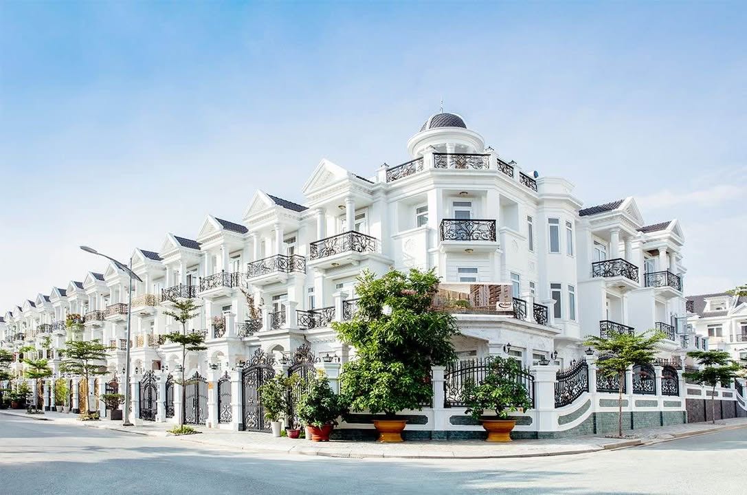 Nhà phố liền kề Đông Dương Đan Phượng 80m² giá 8.6 tỷ - Vị trí kinh doanh đắc địa!