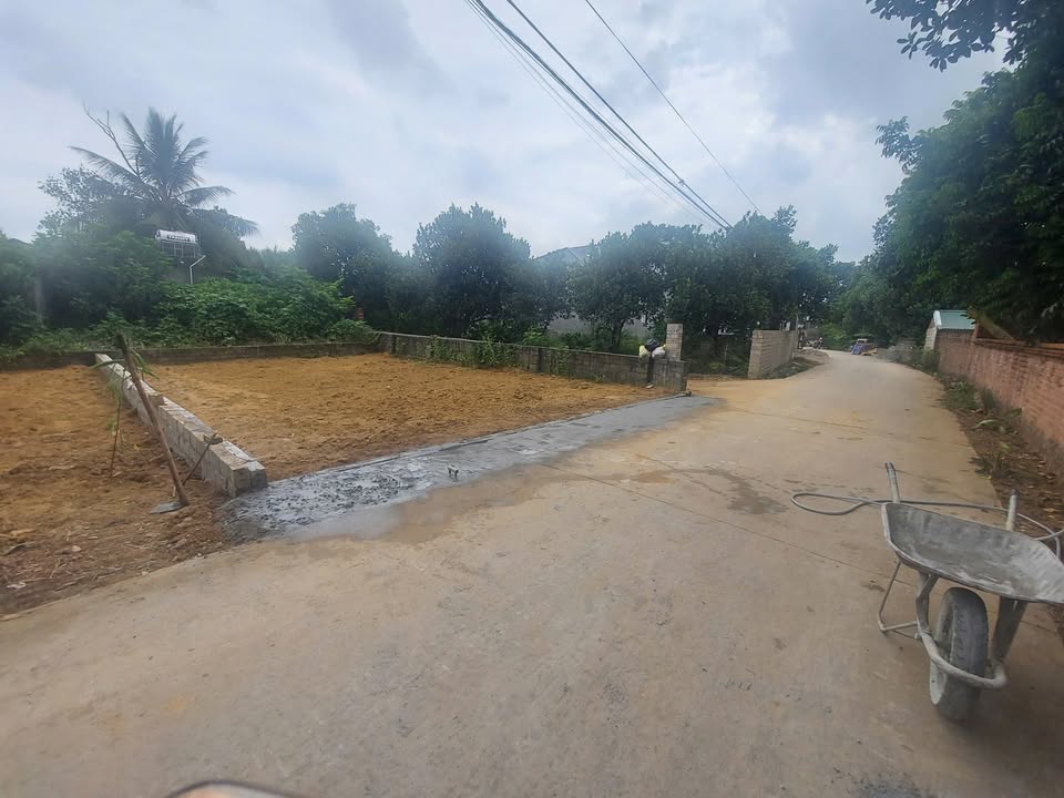 Đất nền Bình Yên Thạch Thất 100m² giá chỉ 3x triệu/m² - Sổ đỏ chính chủ!