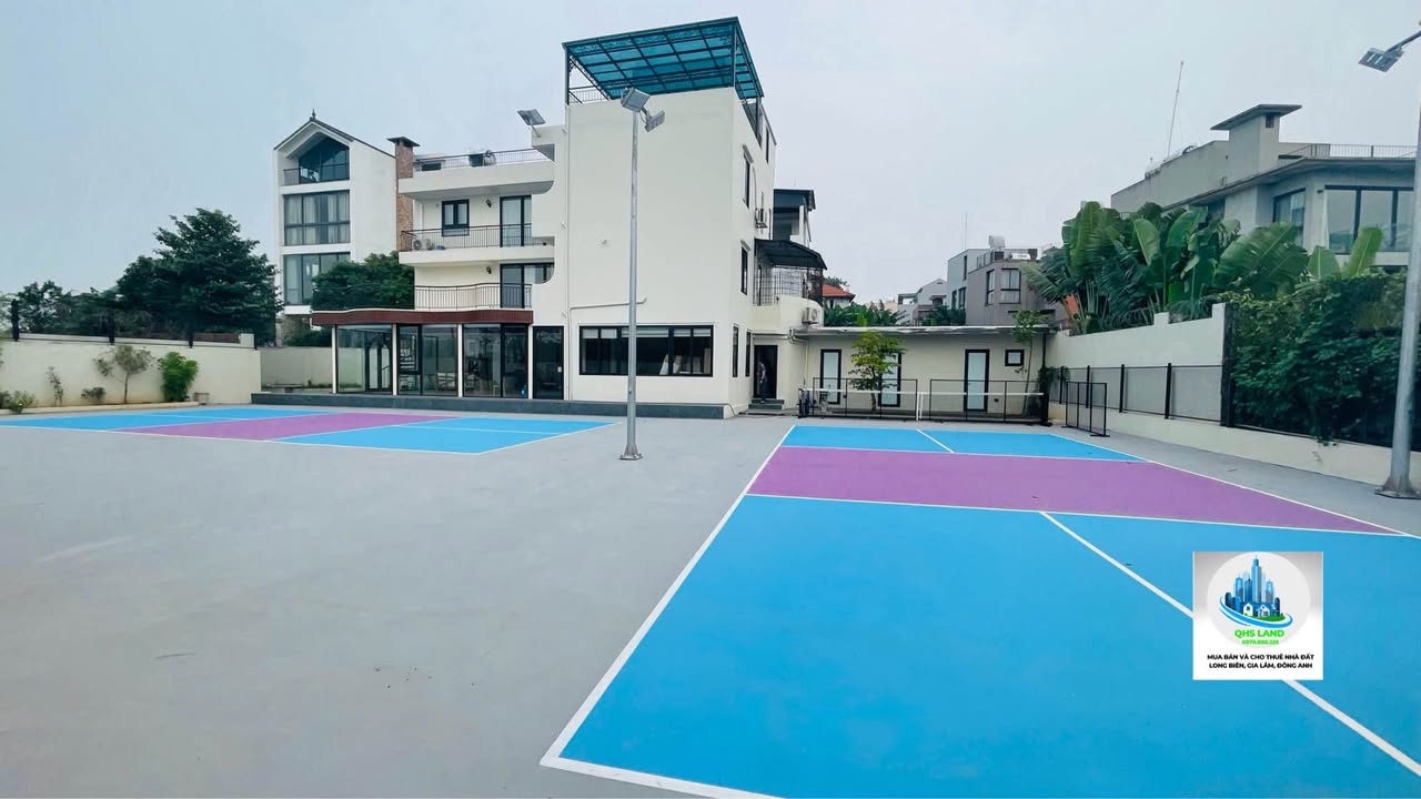 Biệt thự cho thuê tại Ngọc Thụy, Long Biên 1.700m² - Sân vườn rộng rãi, ô tô vào tận cửa!