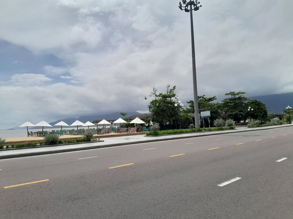 Nhà cho thuê 3 tầng đường Lê Lợi 45m² giá 12 triệu - Full nội thất, cách biển 200m!