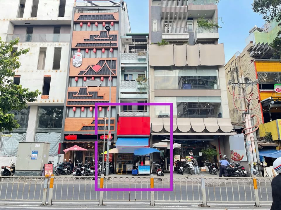 Mặt tiền Nguyễn Tri Phương, quận 10, 45m² giá 22 triệu - Kinh doanh sầm uất ngay đối diện ĐH Kinh Tế!