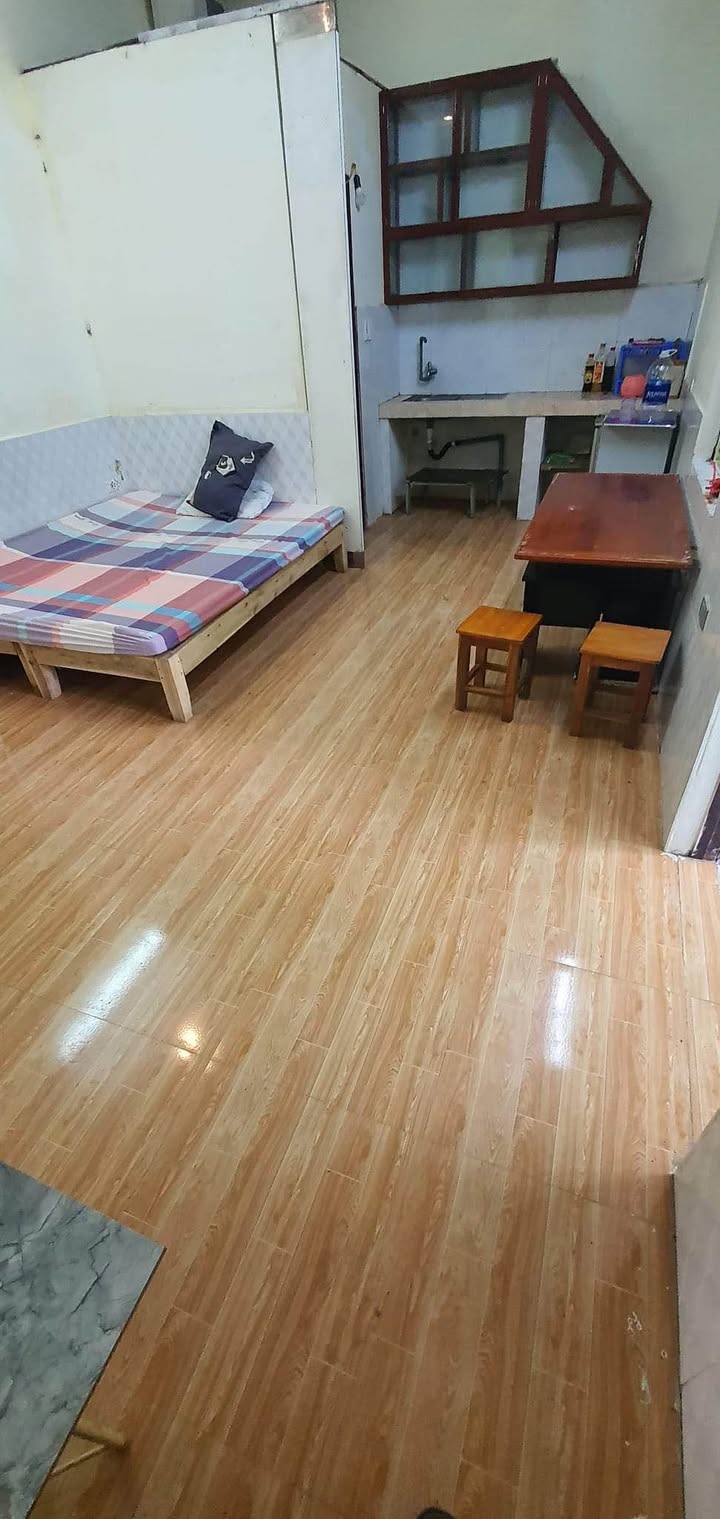 Nhà nhỏ cho thuê tại 19 Bắc Sơn, 30m² - Tiện nghi đầy đủ, giá tốt!