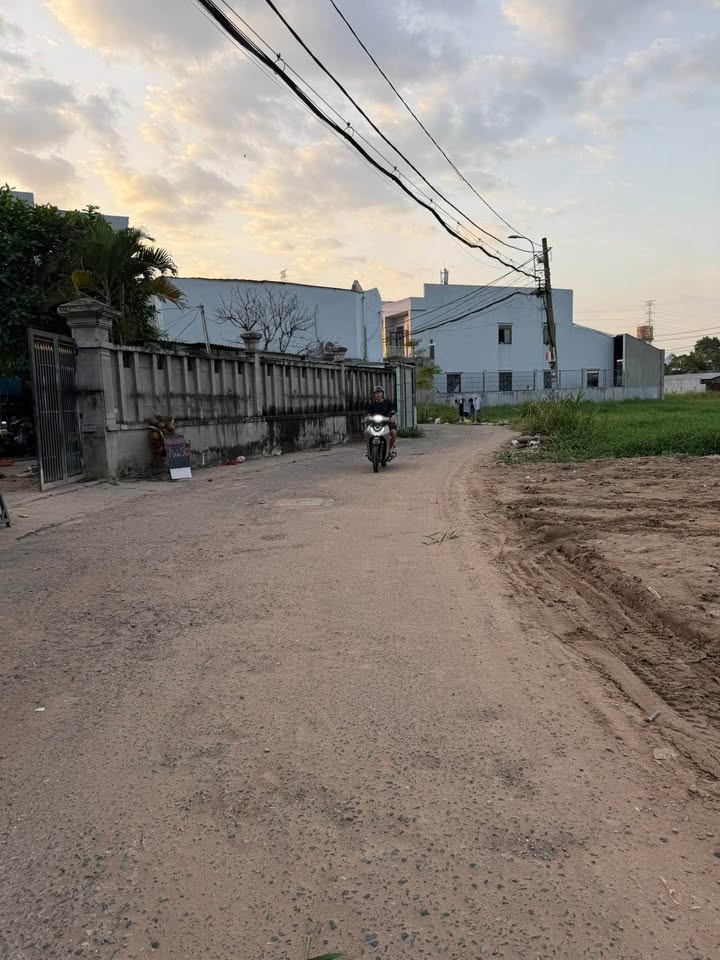 Đất thổ cư mặt tiền đường Đông Thạnh 2-4, Hóc Môn 110m² giá 3.65 tỷ - Đầu tư sinh lời nhanh!