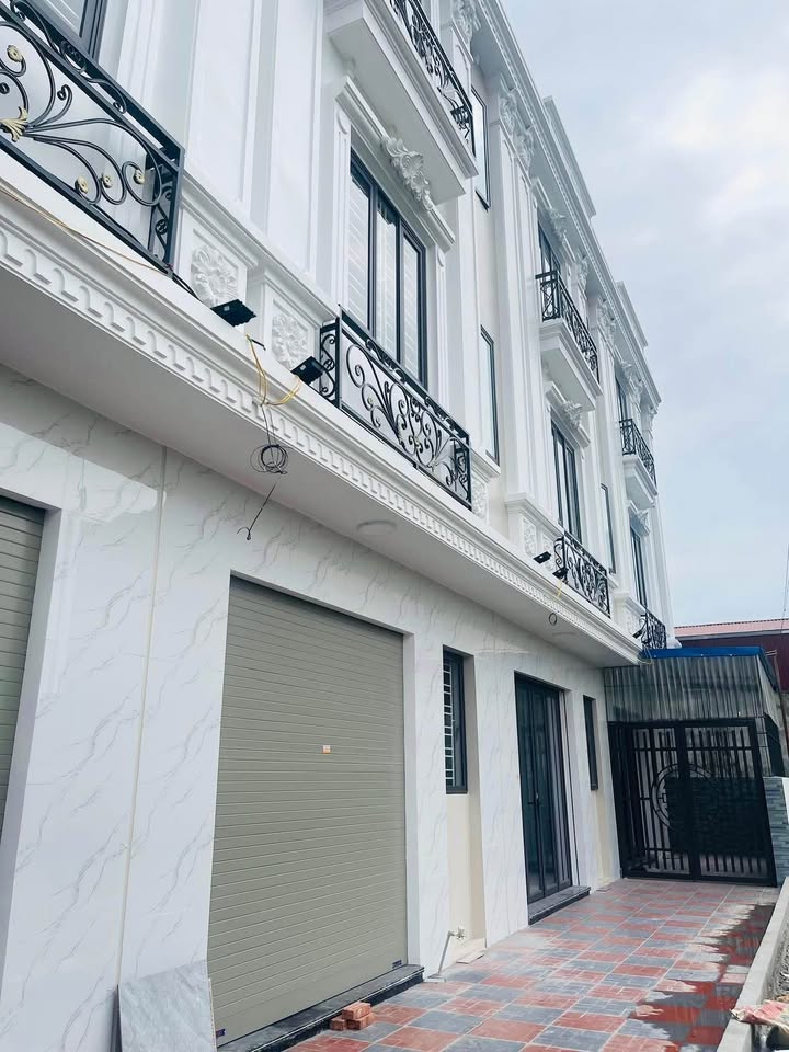 Nhà 3 Tầng Đằng Hải 40m² giá 2.4 tỷ - Thiết kế hiện đại, đầy đủ công năng!