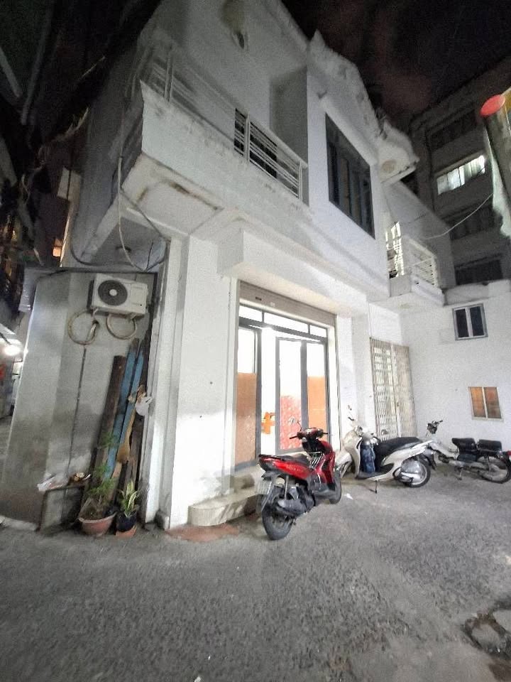 Nhà riêng An Dương Vương, quận 5 - 66m² - Giá 9 tỷ - Hẻm xe hơi cực kỳ thuận lợi!