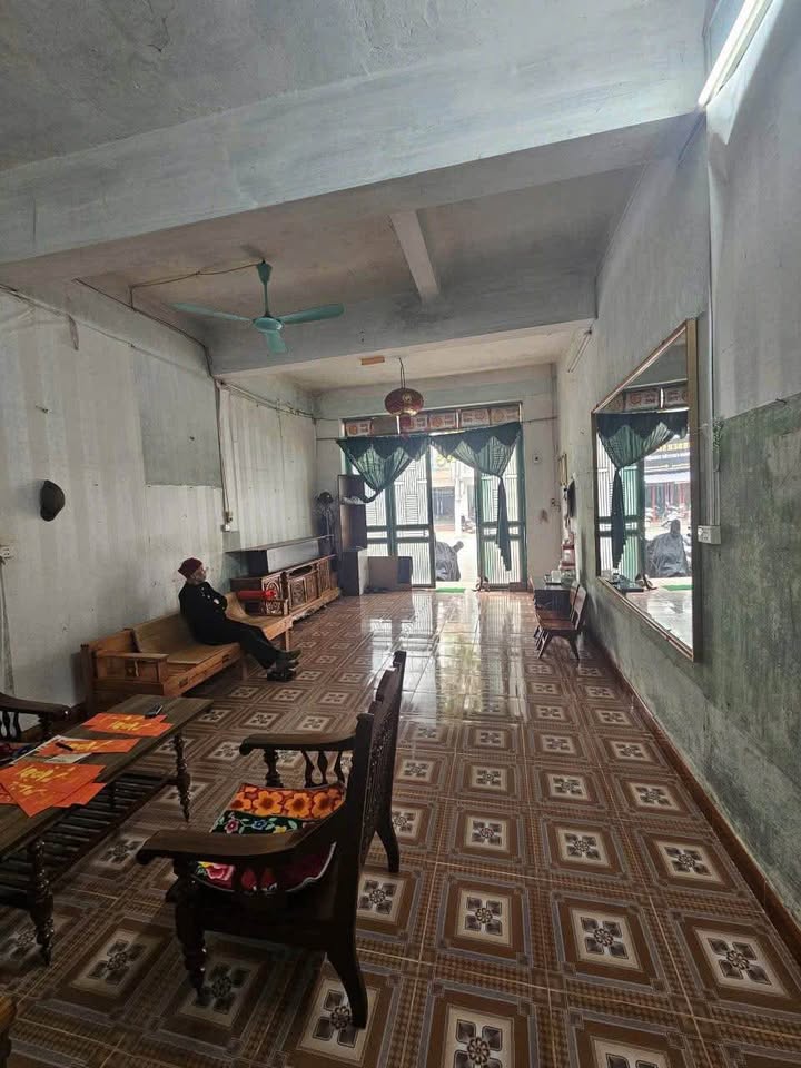 Nhà 2 tầng tại tổ dân phố 15, phường Minh Xuân 100m² giá 8 tỷ - Giao thông thuận tiện!