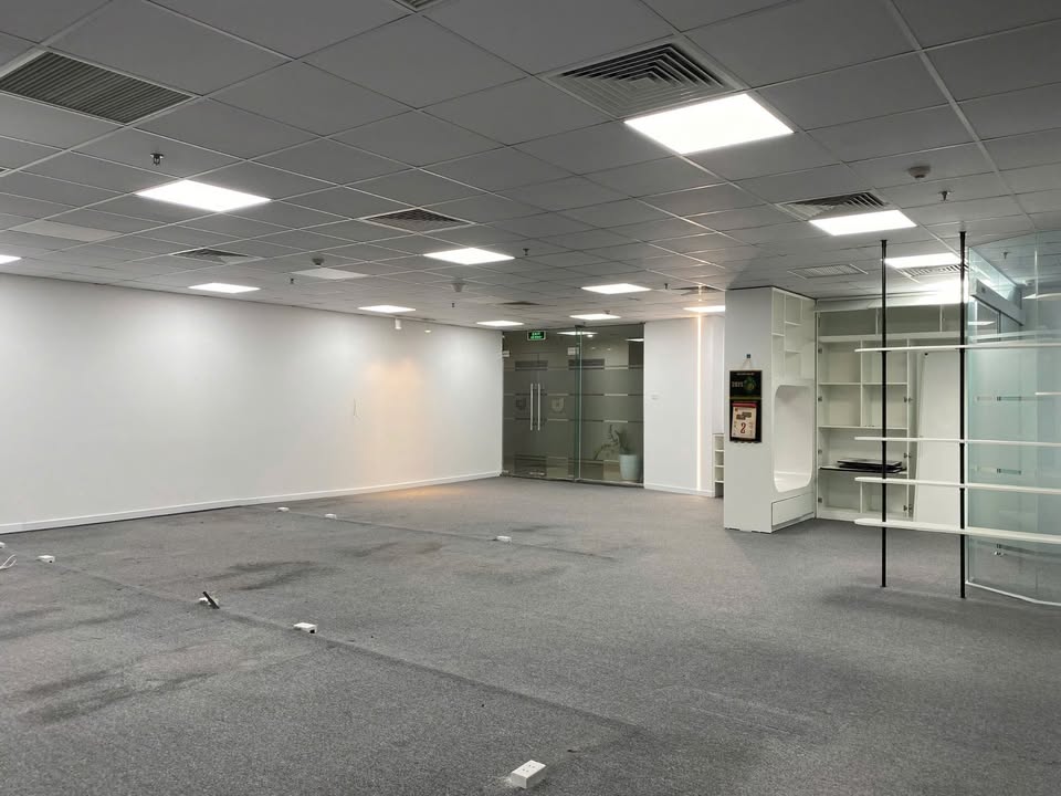 Cho thuê văn phòng Building Lê Văn Lương 85m² - 200m² giá 12$/m² - Sẵn sàng làm việc!