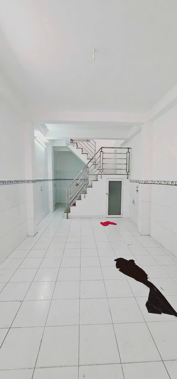 Nhà riêng Đặng Minh Khiêm, Quận 11 - 27m² giá 5.5 tỷ - Tiện ích đầy đủ ngay sát mặt tiền!