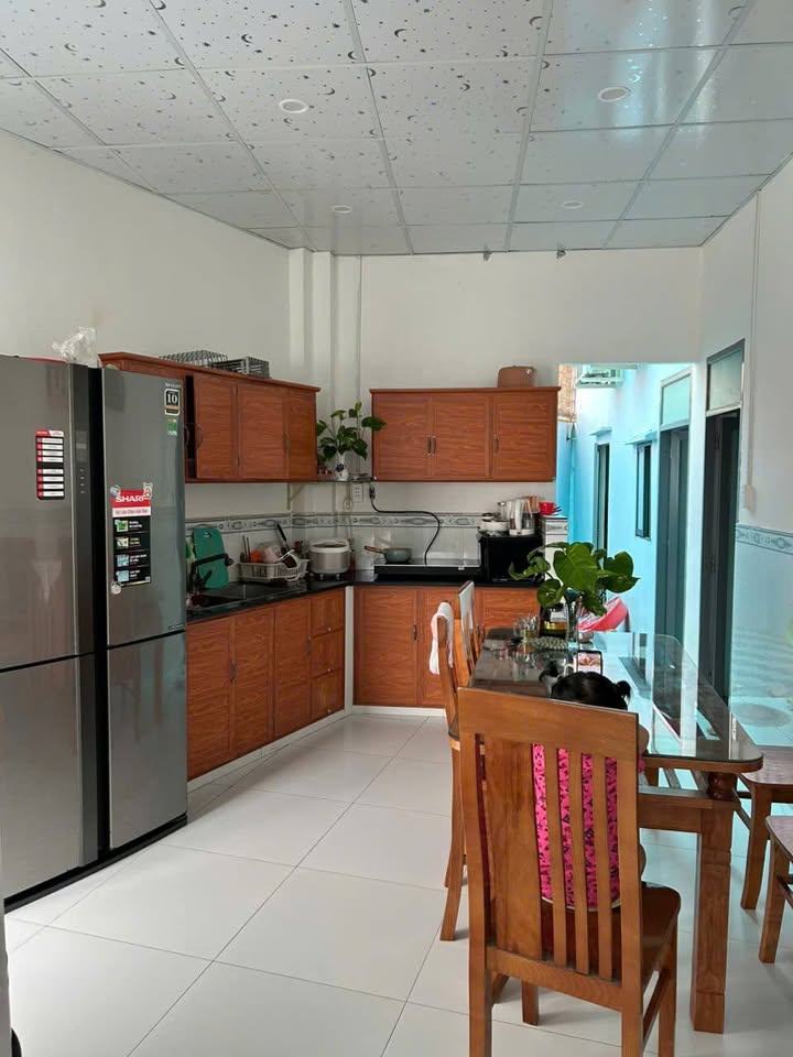 Nhà 1 tầng Tân Phú 98.7m² giá 2.8 tỷ - Bán gấp, sổ hồng chính chủ!