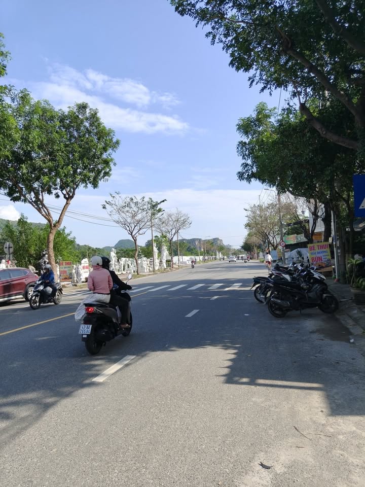 Nhà đẹp Mai Đăng Chơn, Ngũ Hành Sơn, Đà Nẵng, 135m², giá 9.5 tỷ - Kinh doanh cực đỉnh!