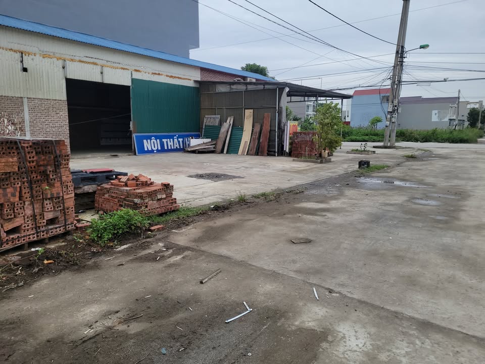 Cho thuê kho và bãi đất trống tại phường Nam Bình - Diện tích 80m², thuận tiện giao thông!