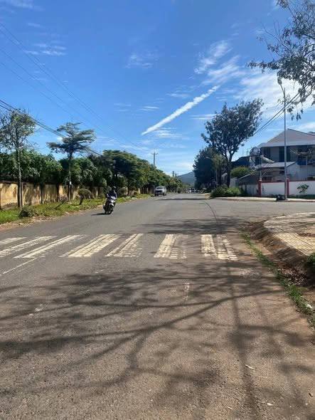 Lô đất mặt tiền đường Nguyễn Thị Định, Đức Trọng 300m² giá chỉ 8.5 tỷ - Đầu tư sinh lời ngay!