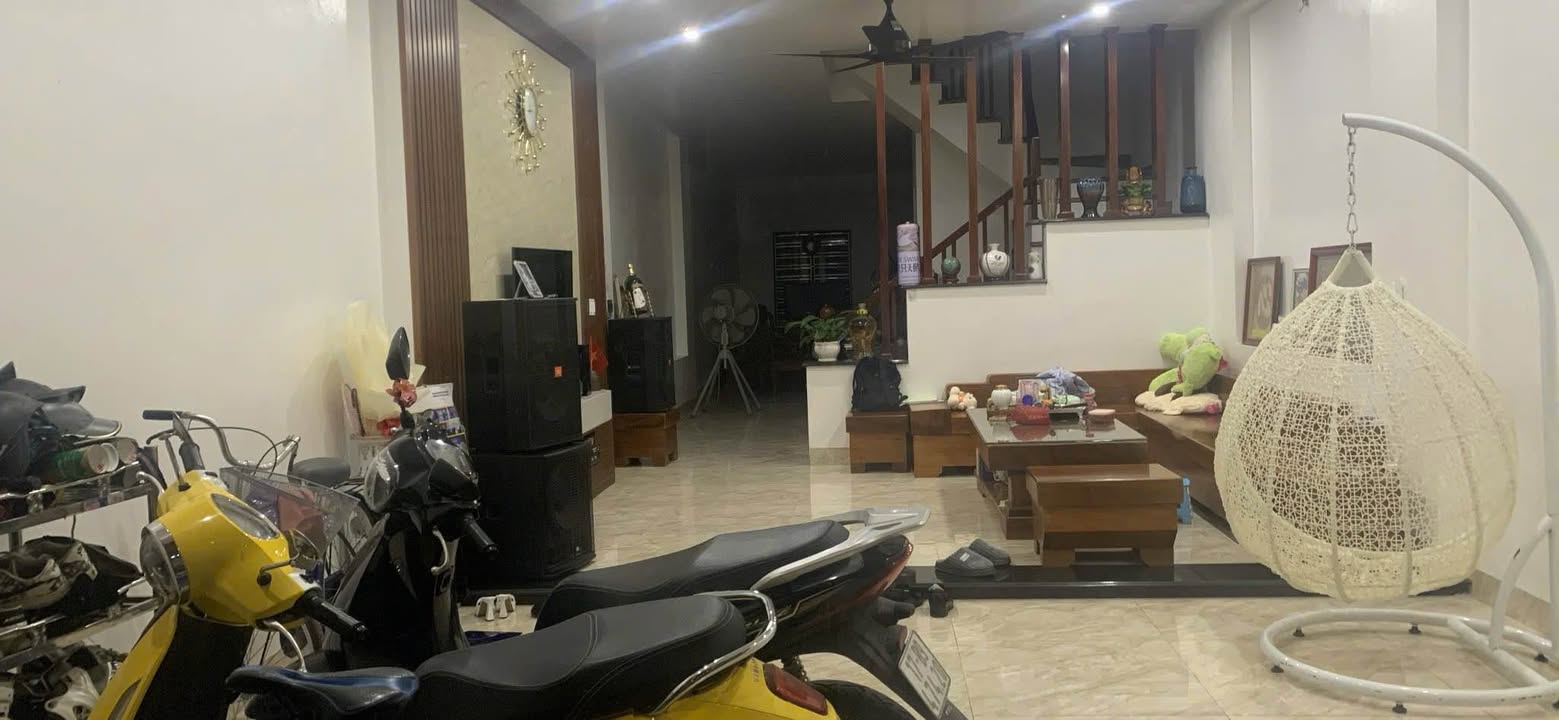 Nhà cho thuê 4 tầng Phú Xuân 95m² giá 20 triệu - Không thể bỏ qua!