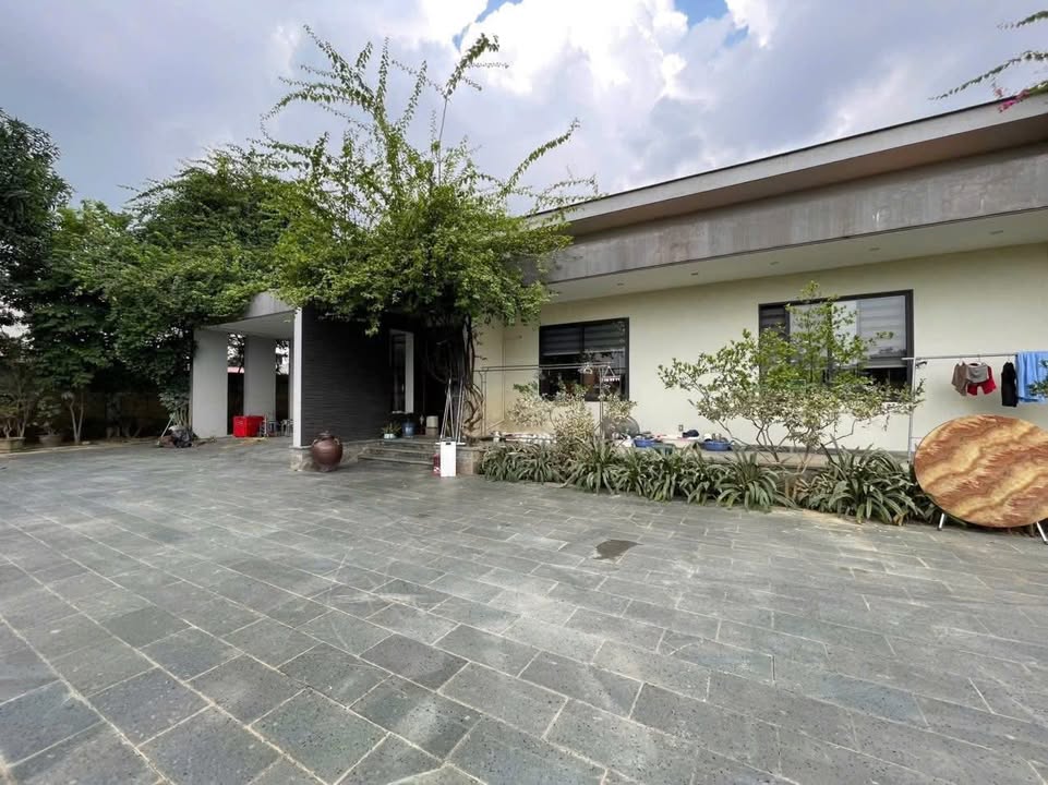 Biệt thự nhà vườn Gia Sàng 2000m² giá 27 triệu - Không thể bỏ lỡ!