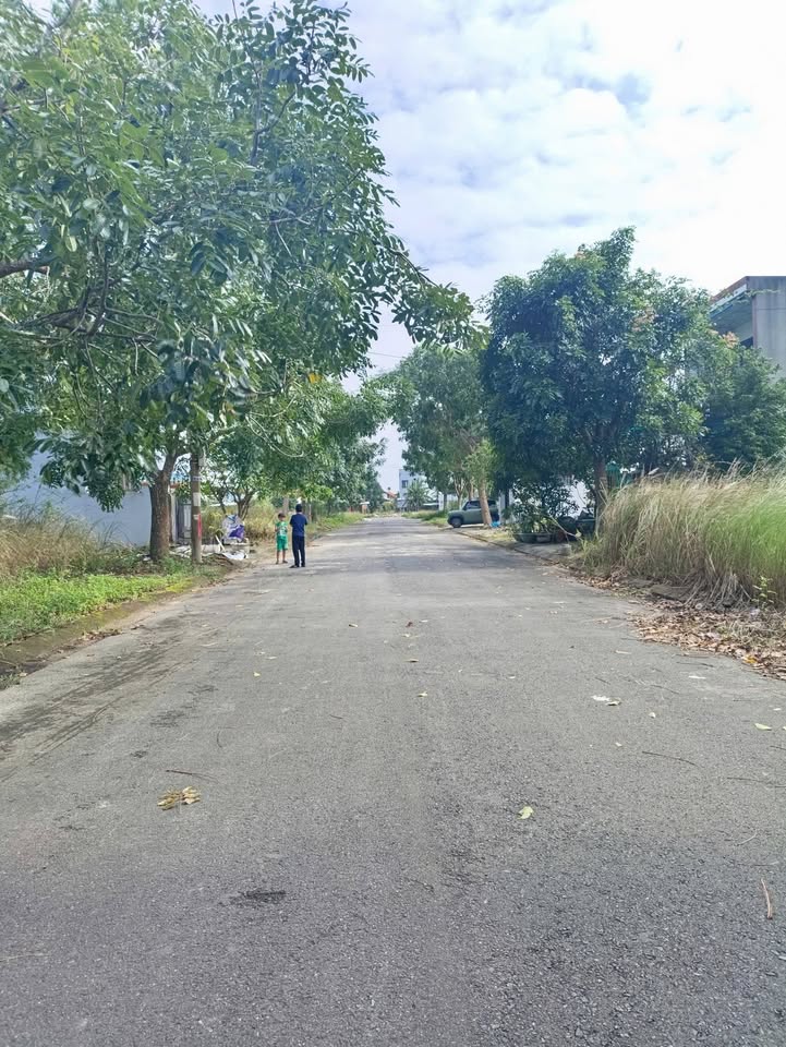 Đất nền KPC Điện Nam Trung, Điện Bàn 100m² giá 2.4 tỷ - Đất sạch, vị trí thuận lợi!