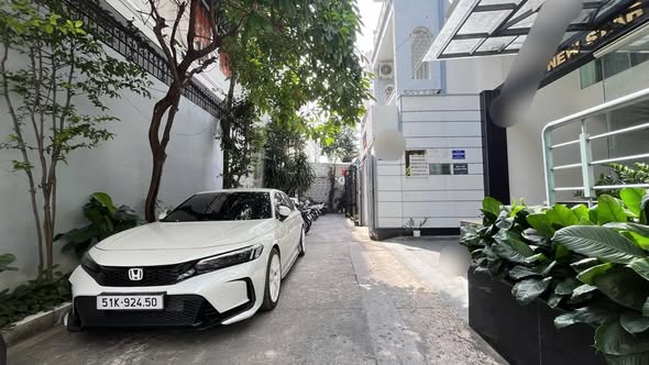 Nhà 4 tầng hẻm xe hơi Phú Nhuận 67m² giá 16.2 tỷ - An ninh và riêng tư!