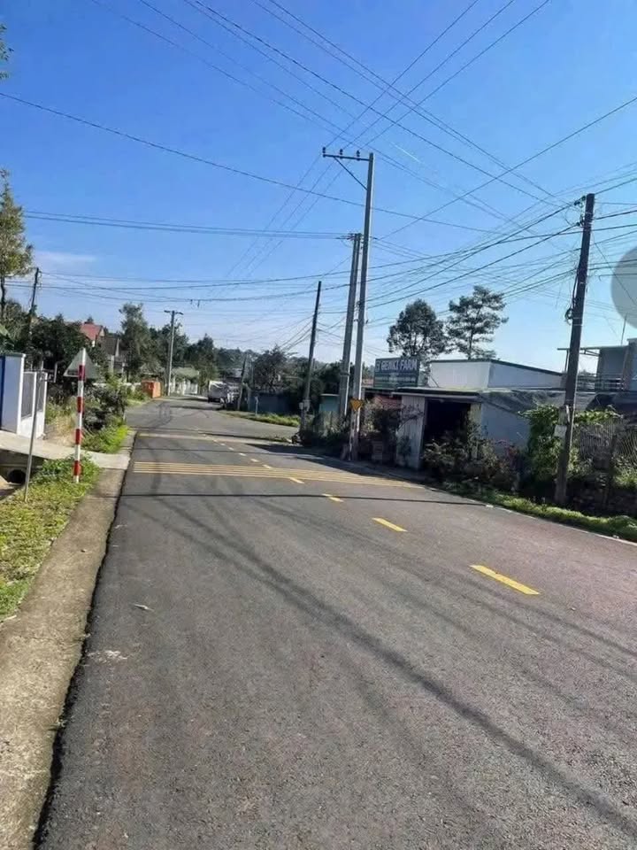 Nhà mặt tiền Triệu Quang Phục, B'Lao, 253m² giá 1.9 tỷ - Sẵn sàng ở ngay!